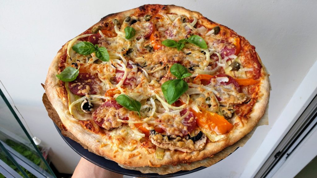 Juuretisega Valmistatud Pizza Hea Toidu Kodu Juuretisega Valmistatud Pizza Hea Toidu Kodu